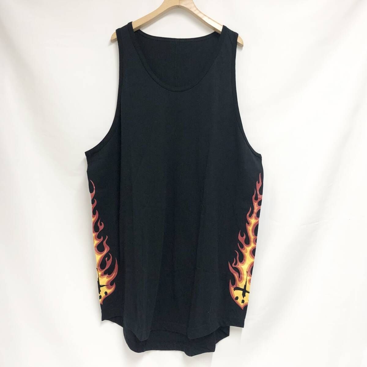 新品 未使用 CVTVLIST（カタリスト） ファイヤープリント タンクトップ