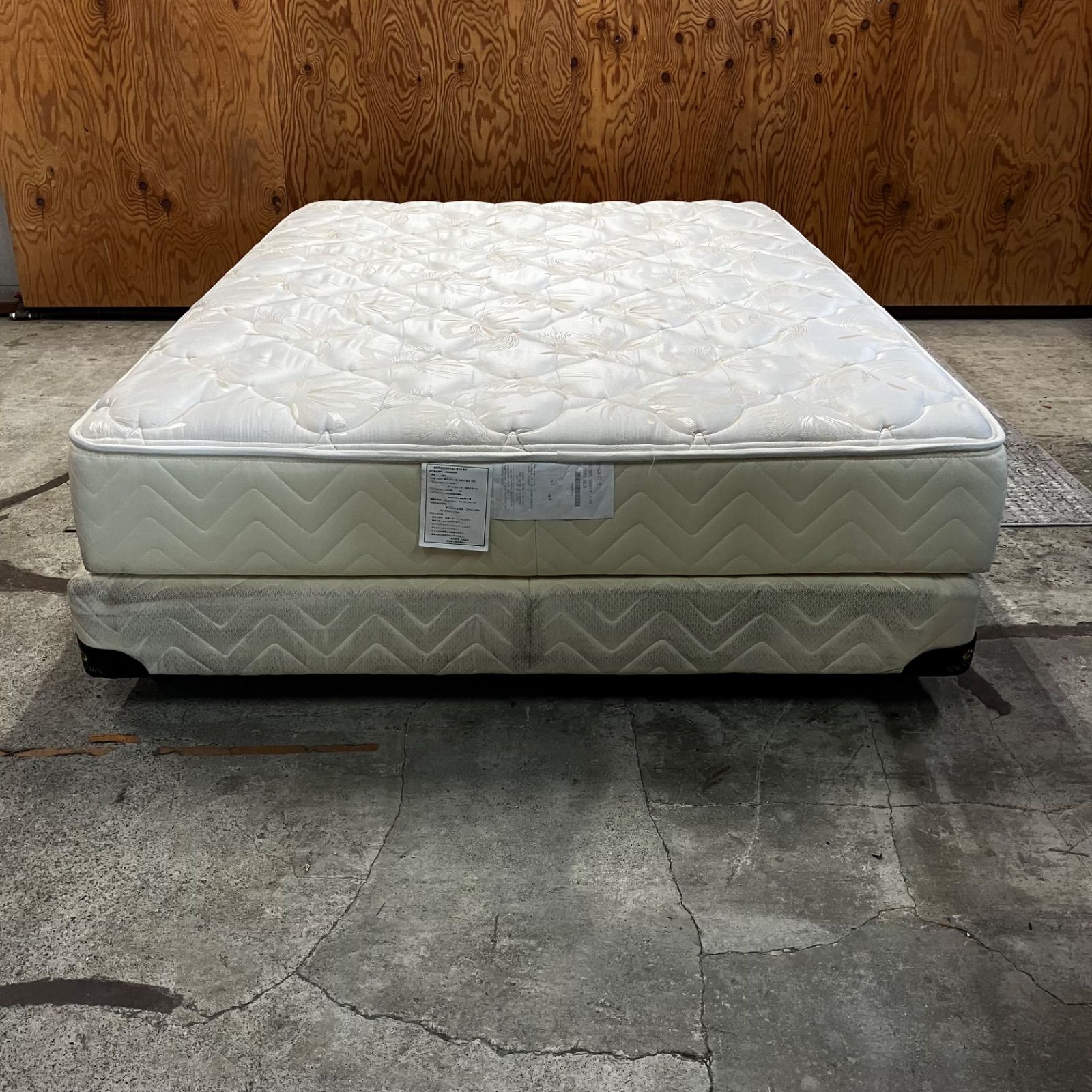 □【chibiko様専用】KINGSDOWN キングスダウン ダブルサイズ ベッド 