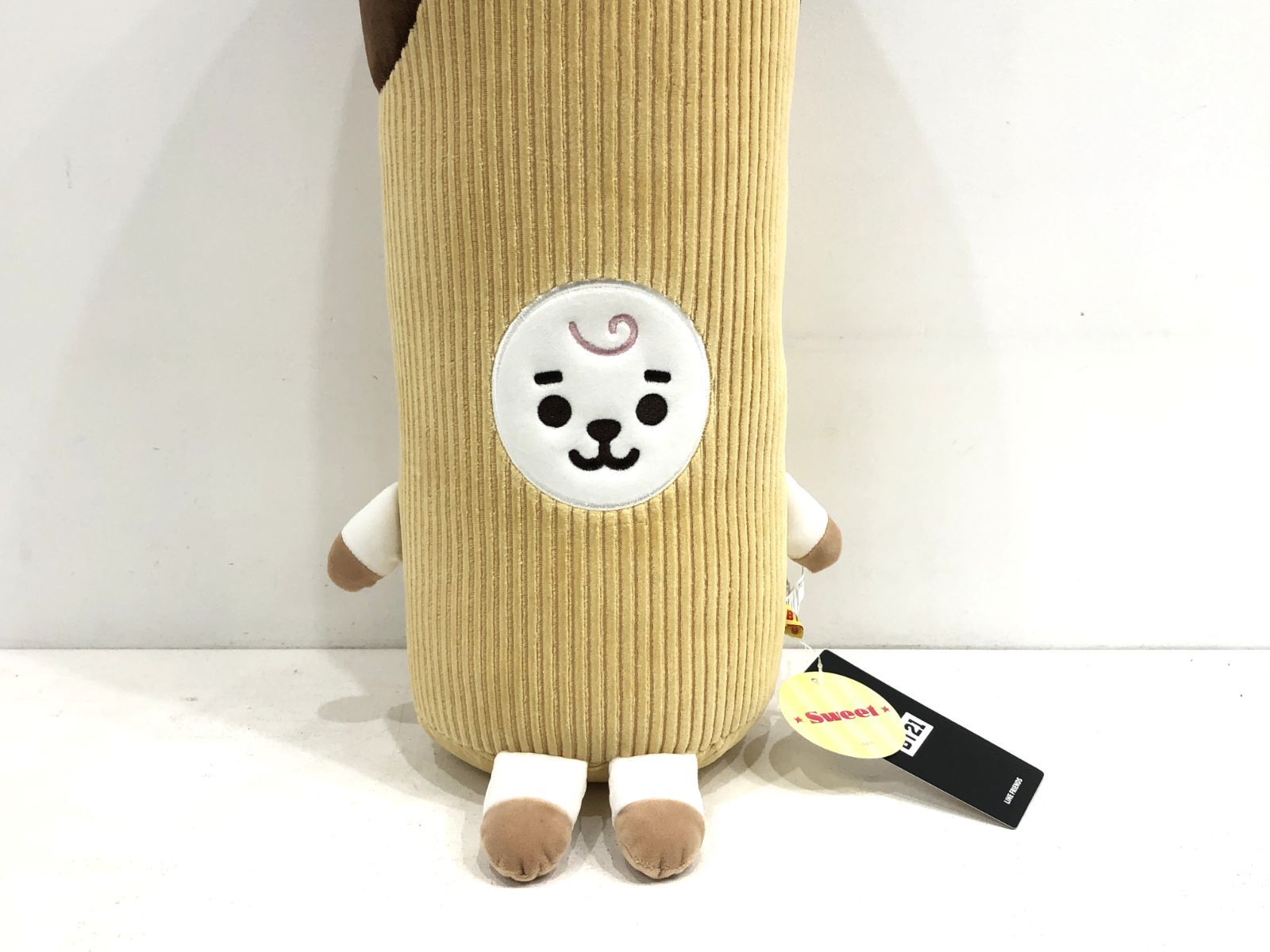 小牧店】BT21 RJ チュロス ぬいぐるみ 抱き枕 【T353-2314】 - メルカリ