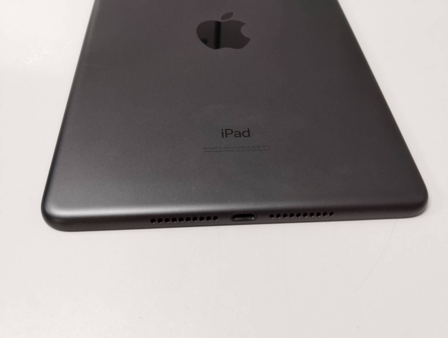 Wi-Fiモデル】iPad mini 第5世代/64GB/A2133〈MUQW2J/A〉 - メルカリ