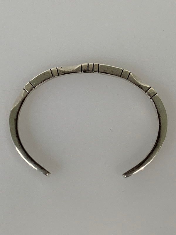 中古品】 NAVAJO ナバホ ELAINE TAHE SILVER BANGLE シルバー バングル
