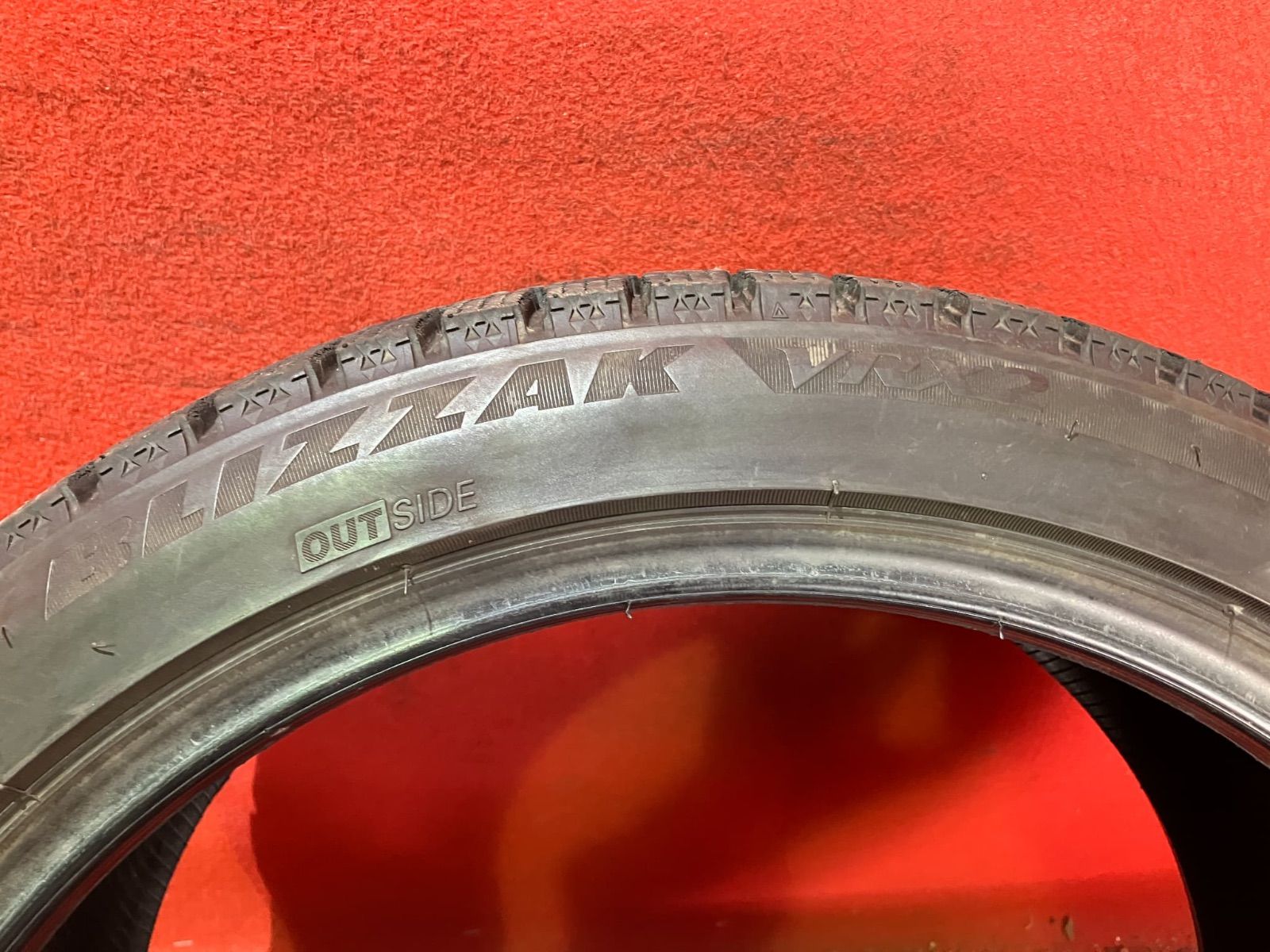 中古スタッドレスタイヤ【225/40R18 BRIDGESTONE VRX2】 4本SET - メルカリ