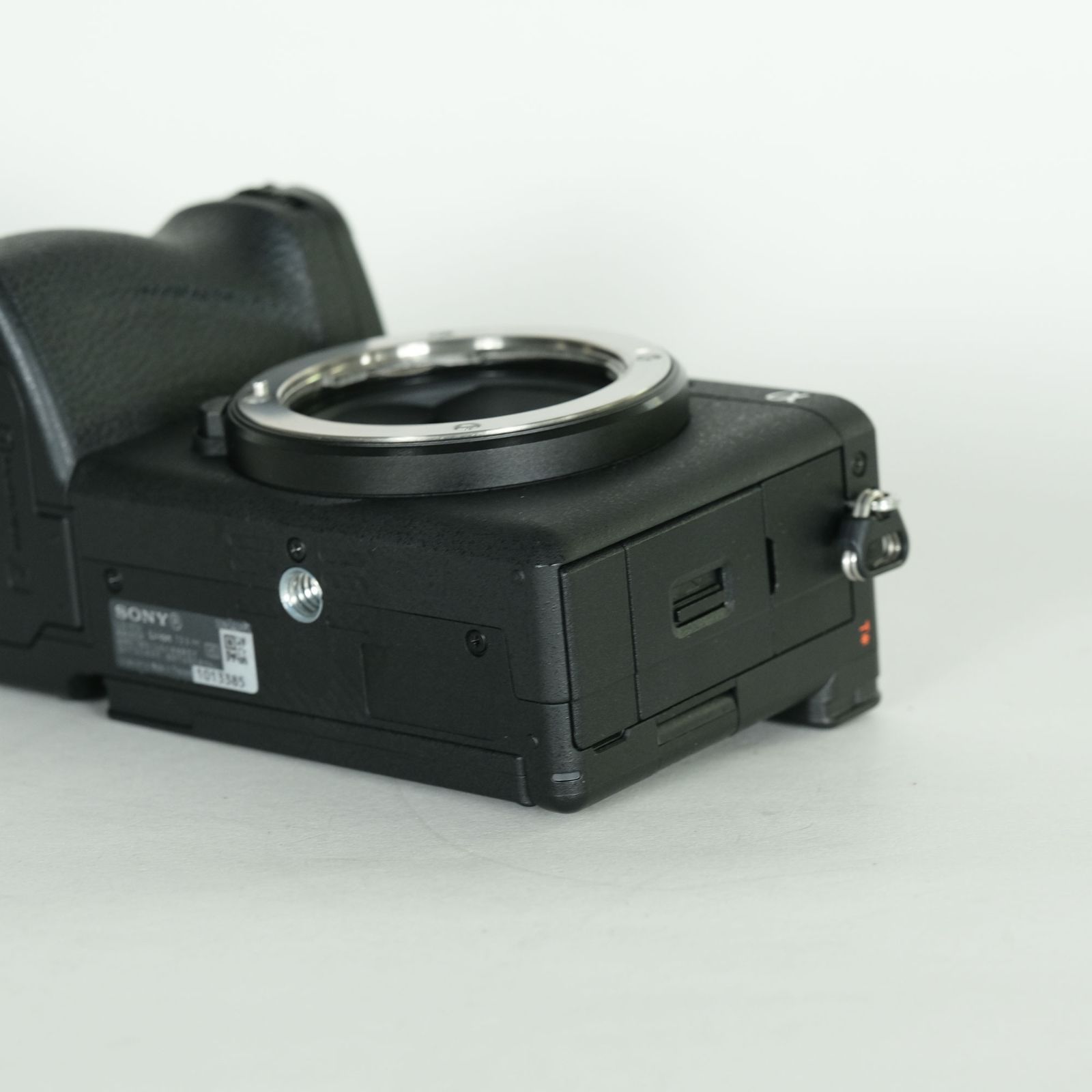 美品 | シャッター数4,250回｜別売チャージャー付] SONY α6700（ILCE