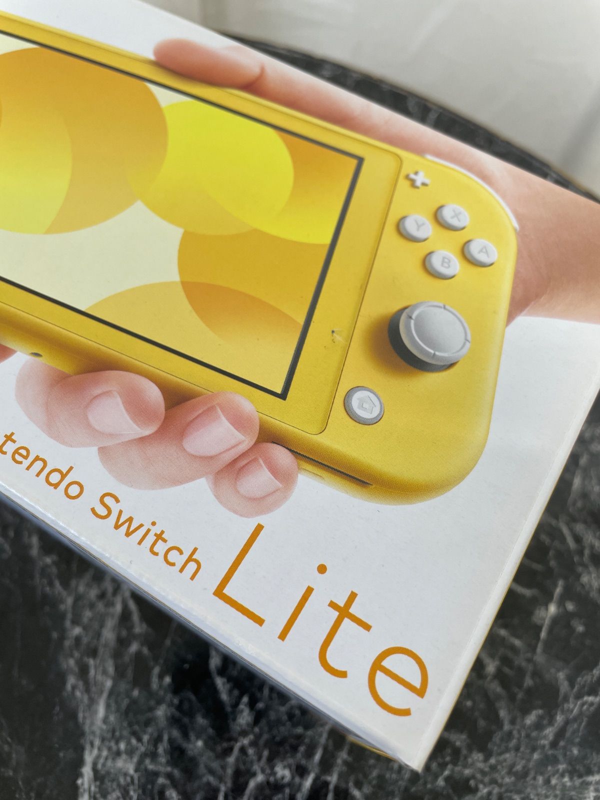 スイッチライト イエロー