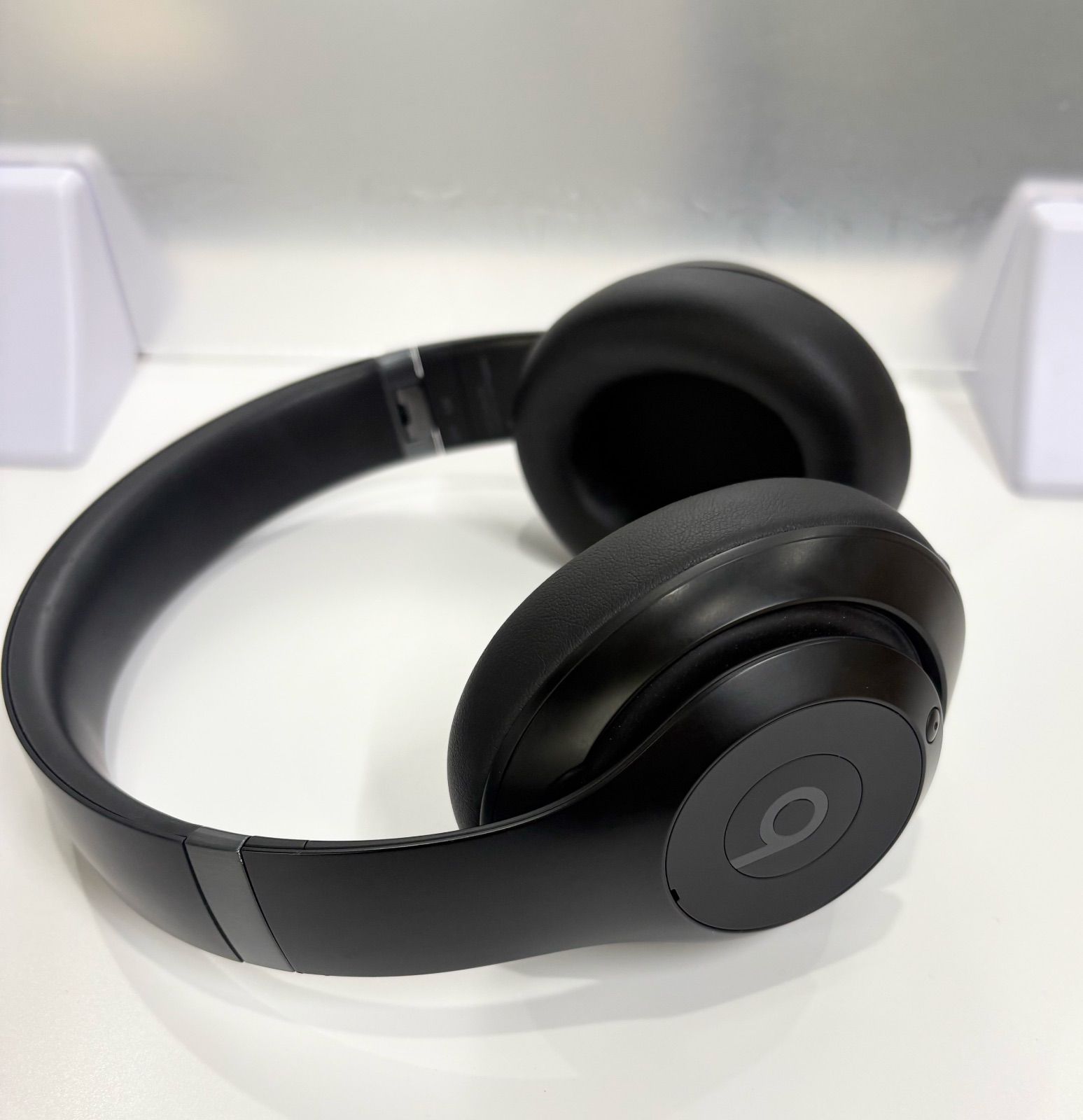 Beats Studio Pro ワイヤレスヘッドホン ブラック - メルカリ