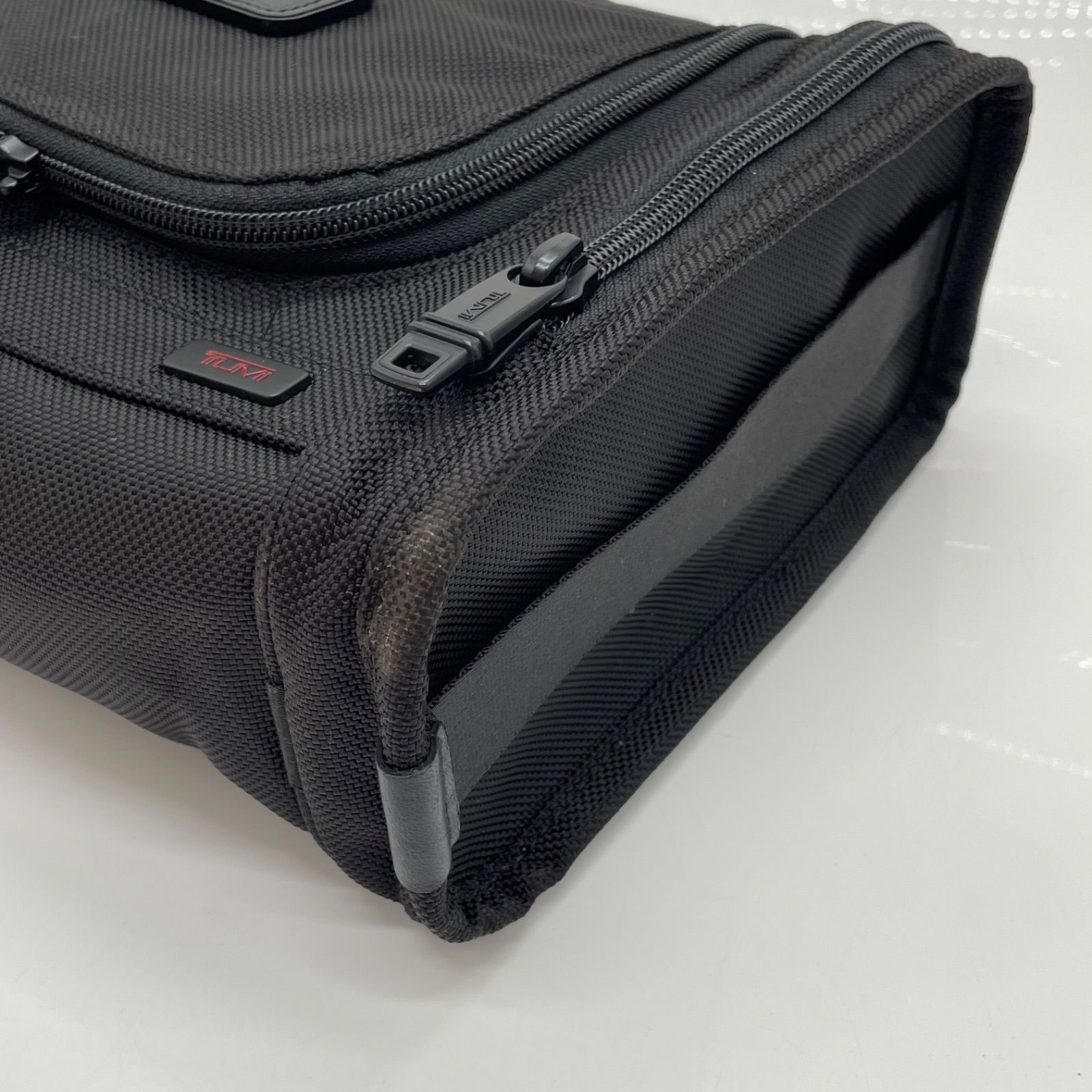 BN6766□TUMI ALPHA トラベルキット ブラック 22191DH ハンギング