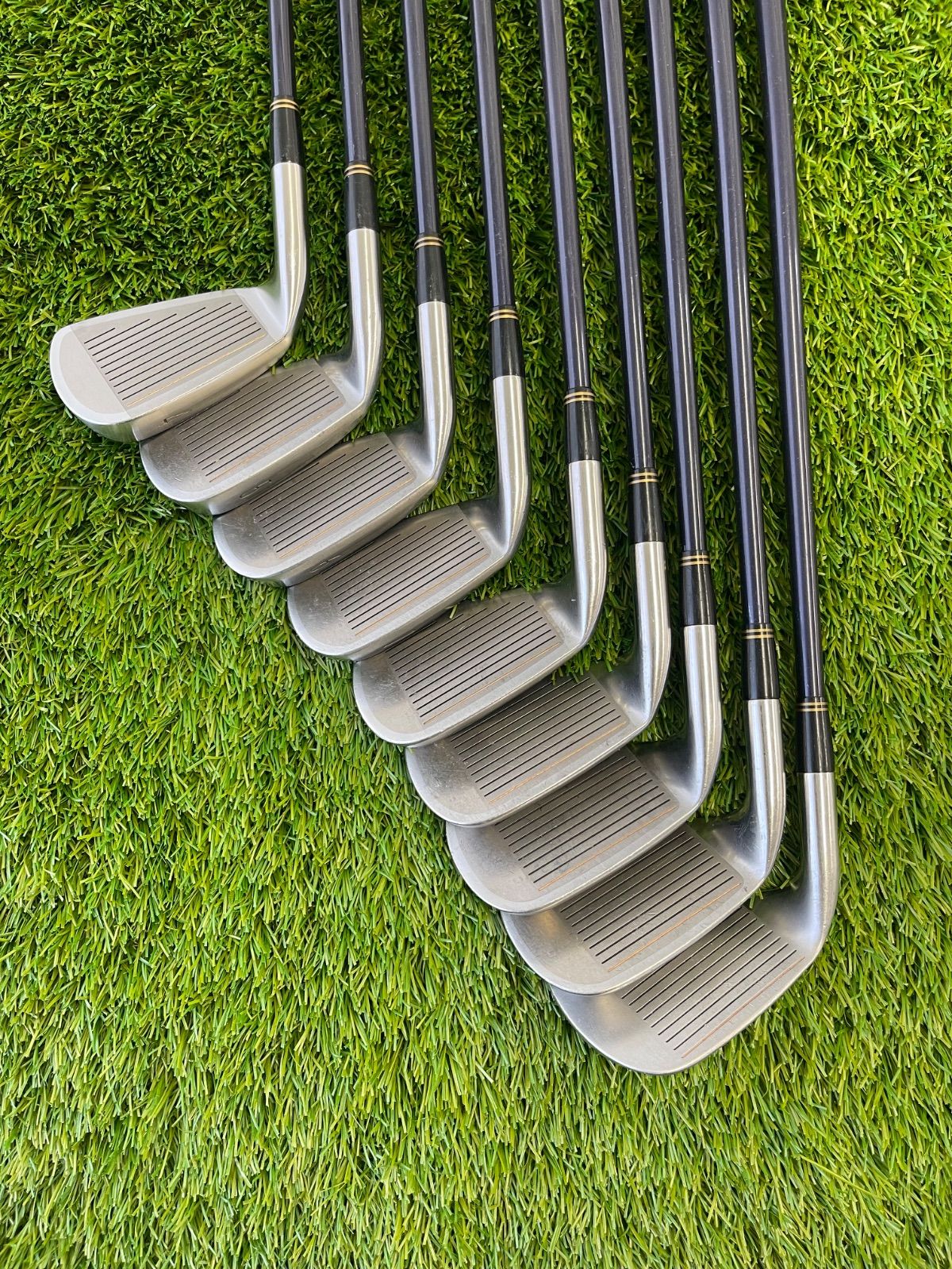 マルマン アイアン 9本 右 maruman TITUS X-1 カーボン R - メルカリ