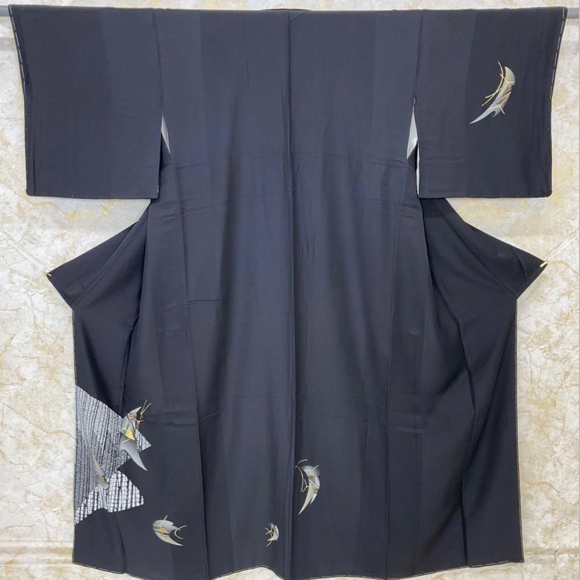 kimono one kimonoarisa 厳選 同然 センスの良い附下訪問着 袷 広襟 仕付け糸付き さが美 ニューはればれ加工 裄長 黒地 裄68肩丈155