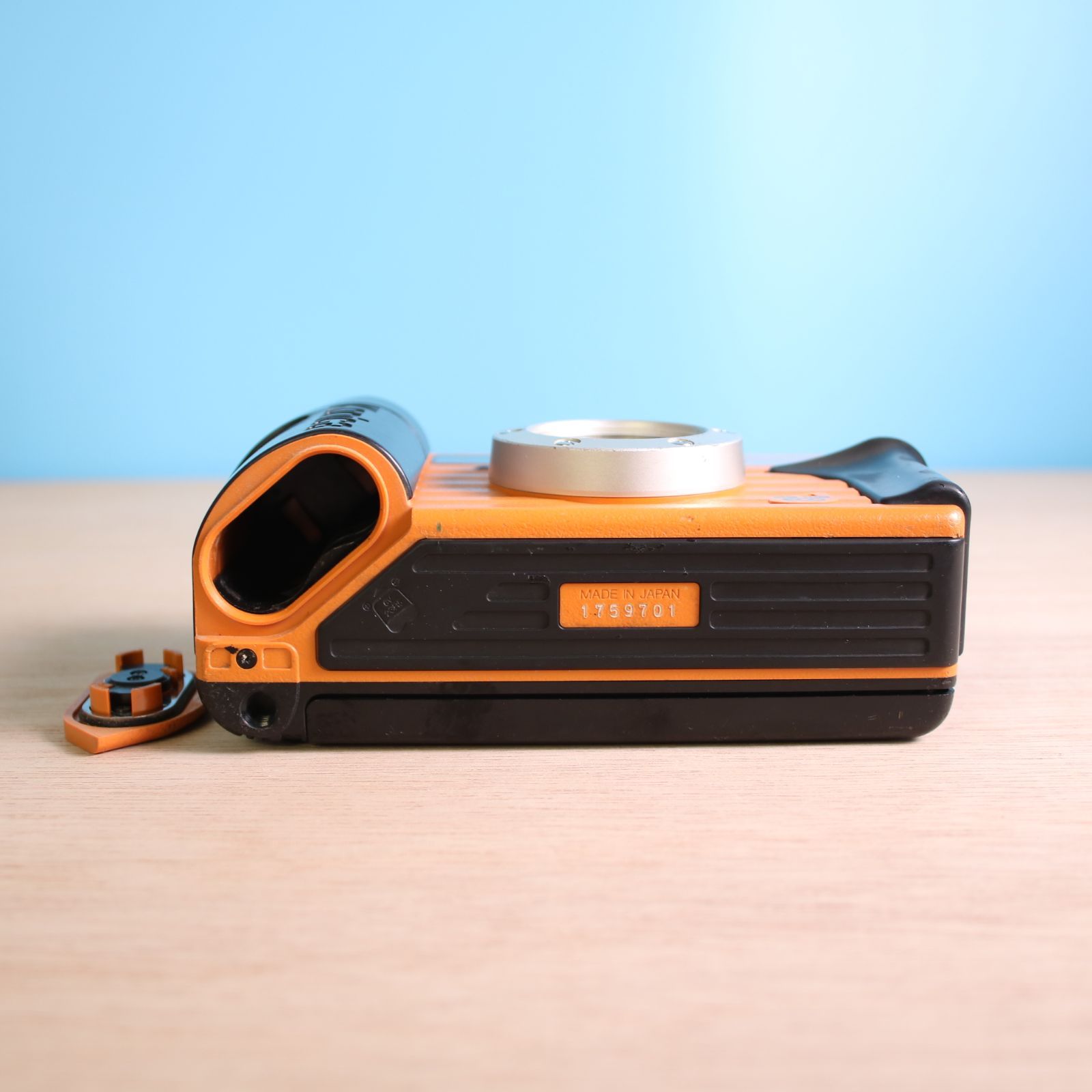 ❁動作OK❁綺麗なカメラです❁コニカ 現場監督 28 WB ECO オレンジ