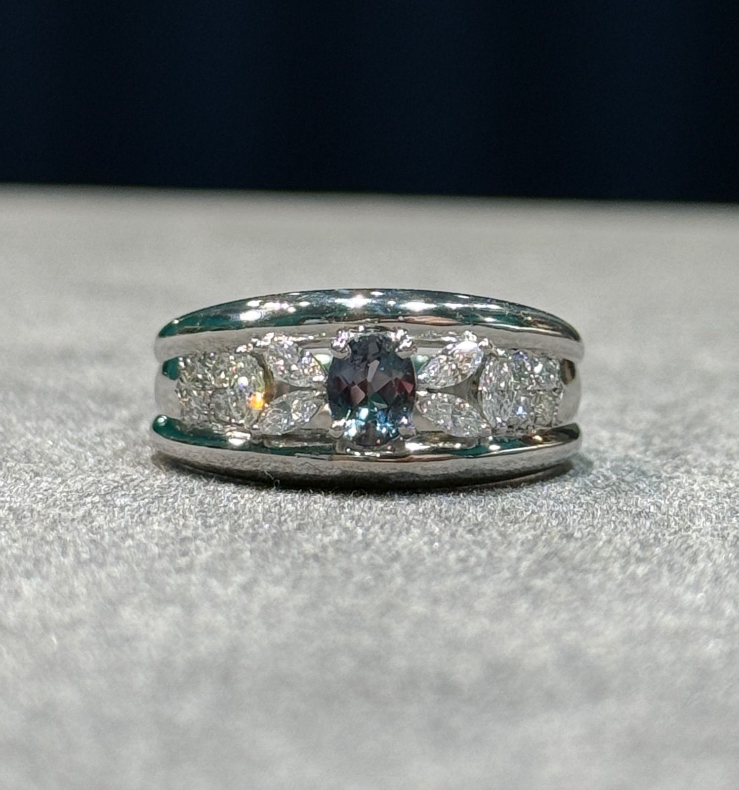 三越　Pt900　ダイヤモンドリング　D0.50ct　サイズ12号　4.97g 楽天市場】銀座三越 Pt900 プラチナ リング ダイヤモンド 0.04ct