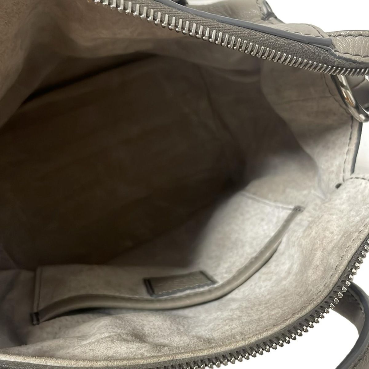  HIROFU ヒロフ ハンドバッグ - グレーベージュ レザー ハンドバッグ バッグ