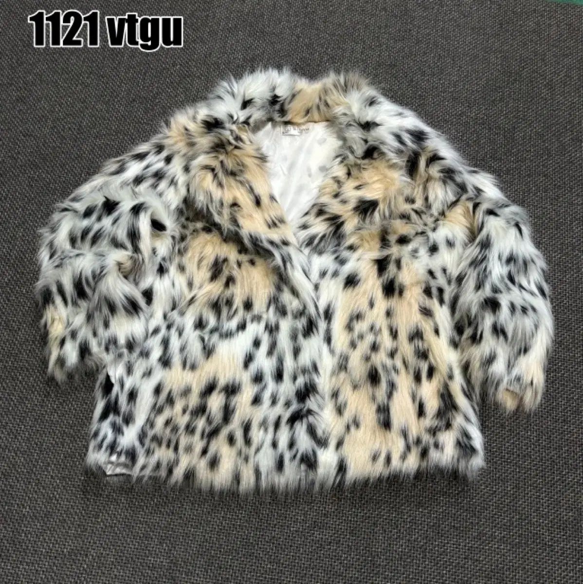 ヒョウ柄 ファー ジャケット ショートコート スタイル s/m 1121 - メルカリ