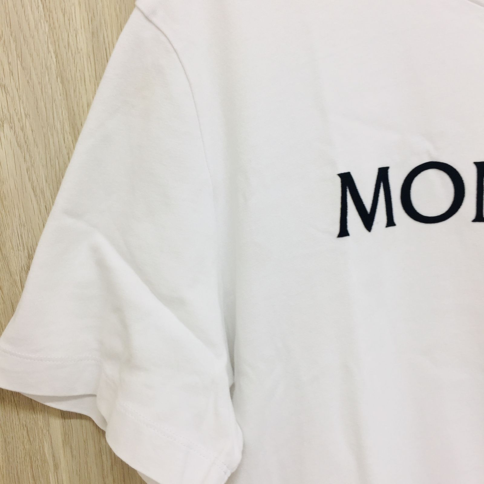 S【ブランド】モンクレール MONCLER ワッペンロゴTシャツ 白 メンズ L 