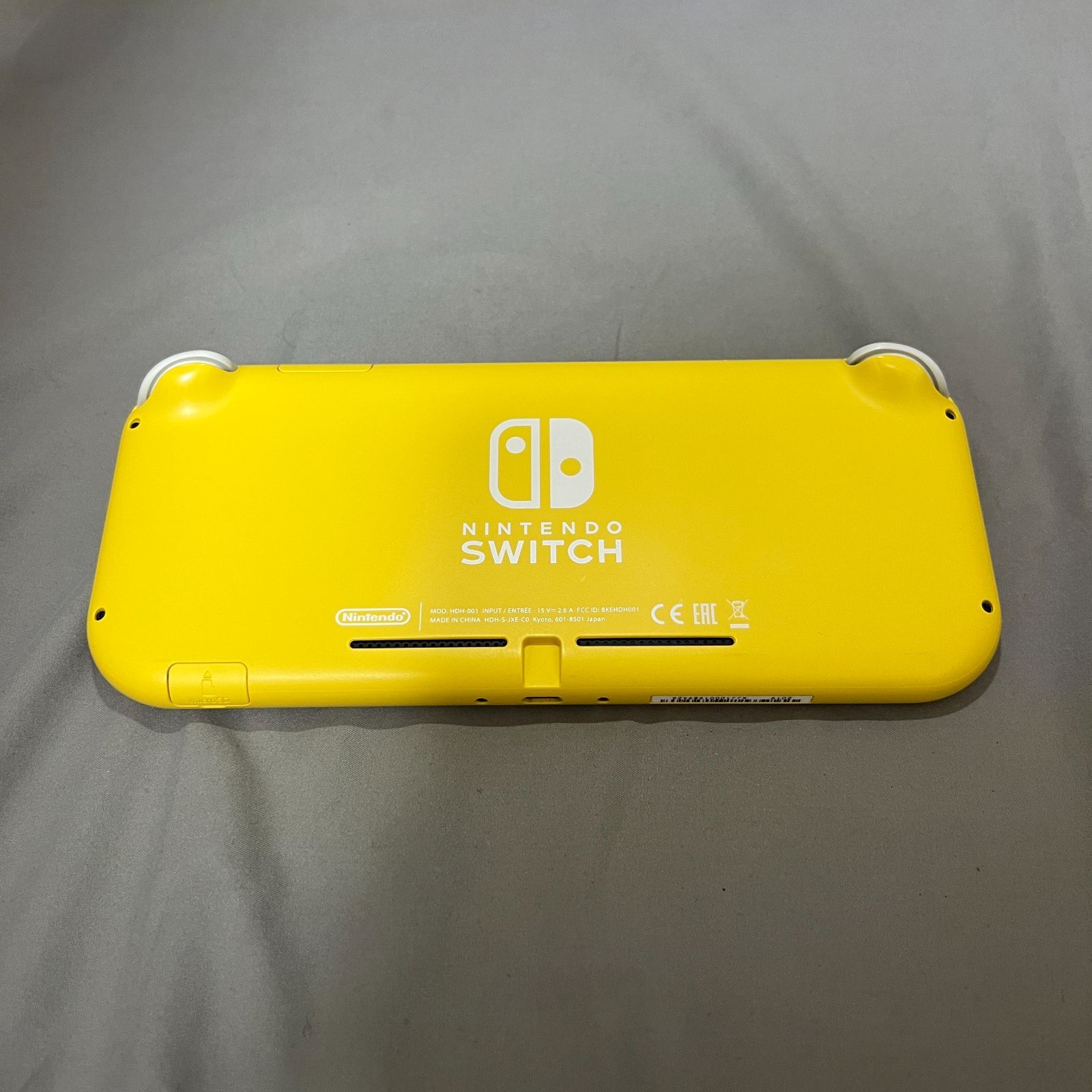 送料無料】Nintendo／SwitchLite イエロー 内箱一部破れあり - メルカリ