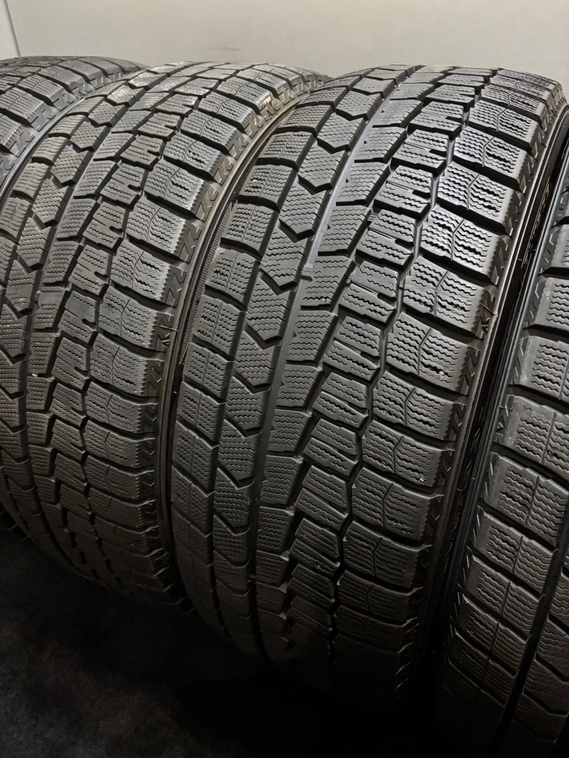 ☆225/50R18 DUNLOP/WINTER MAXX WM02 21年製 スタッドレス 4本