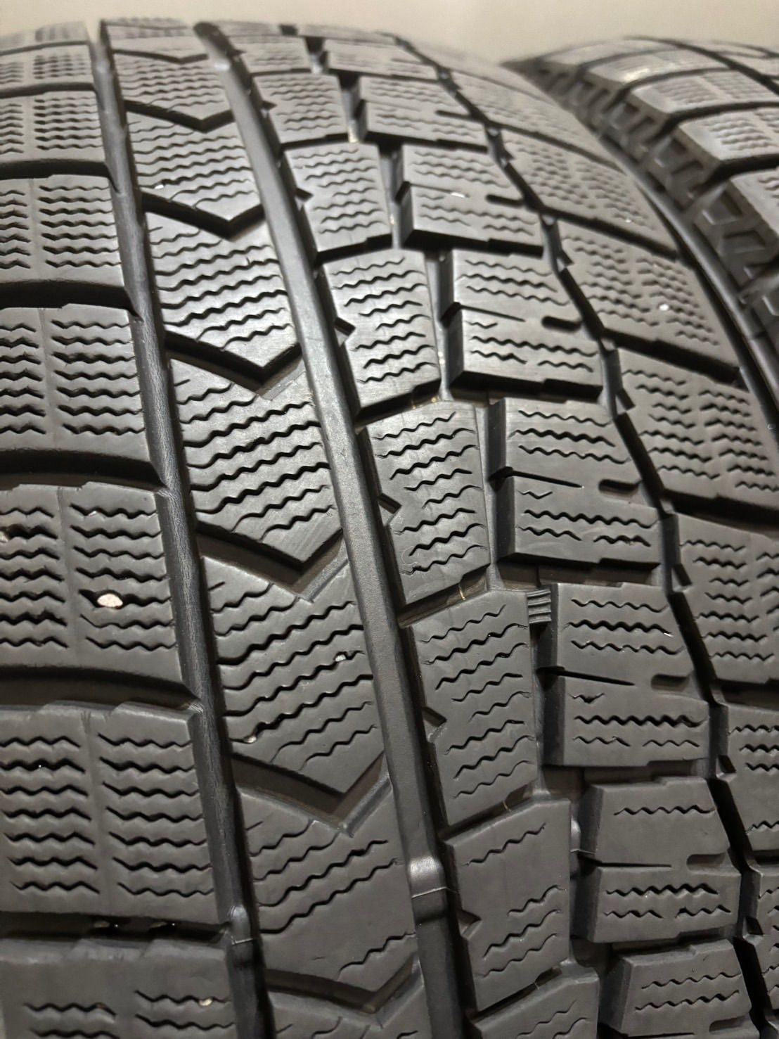 ヴェゼル スタッドレス ダンロップ ウィンターマックス03 215/60R16 wm03.jpg