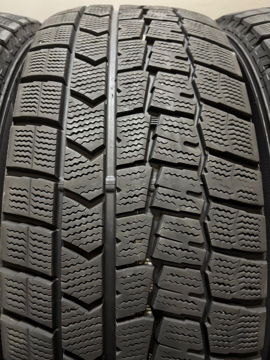 スタッドレス 16×7J+55 215/60R16 ウィンターマックス02 2025年製