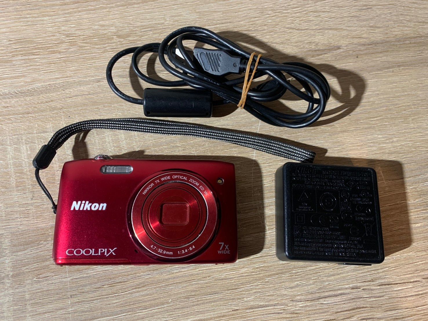 6693 Nikon COOLPIX S3500 レッド 動作確認済み - メルカリ