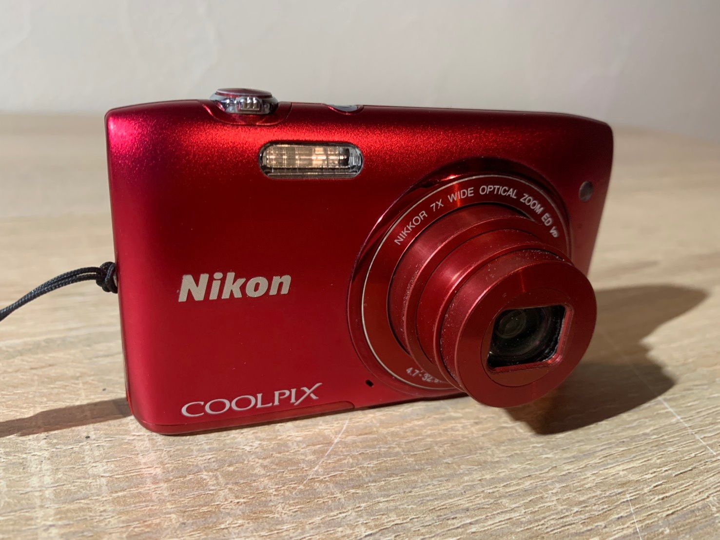 6693 Nikon COOLPIX S3500 レッド 動作確認済み - メルカリ