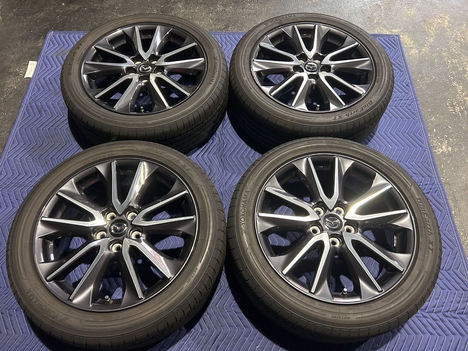 マツダ CX-3 純正アルミホイール 18インチ タイヤ付き4本セット