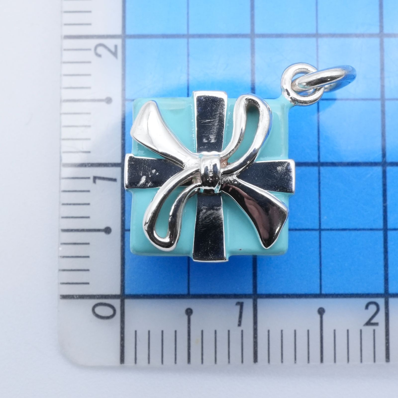 希少 ティファニー ブルーボックス エナメル チャーム/25-1288S - メルカリ