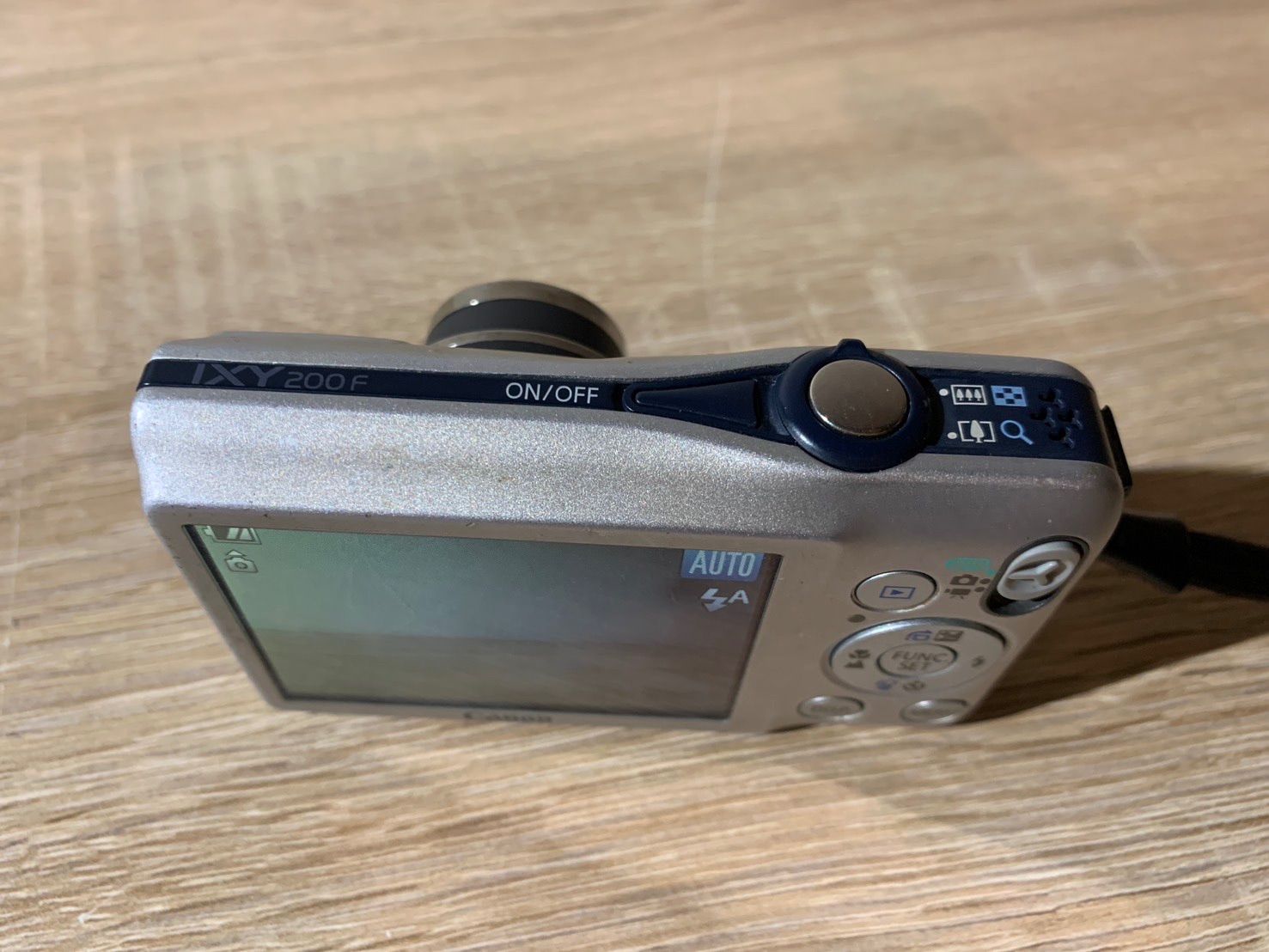 6700 Canon IXY 200F シルバー デジカメ - メルカリ