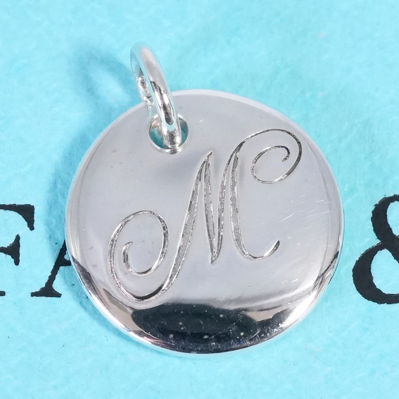 希少 ティファニー レター イニシャル M チャーム/25-1597S - メルカリ