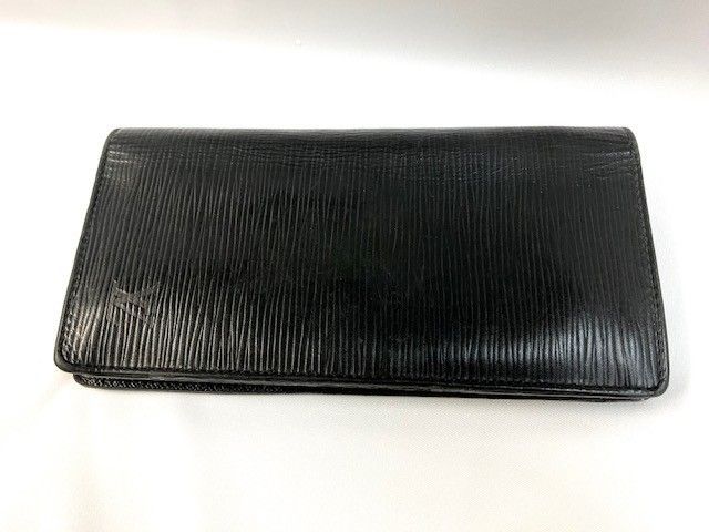 ルイヴィトン エピ ポルトフォイユブラザ M60622 二つ折り長財布