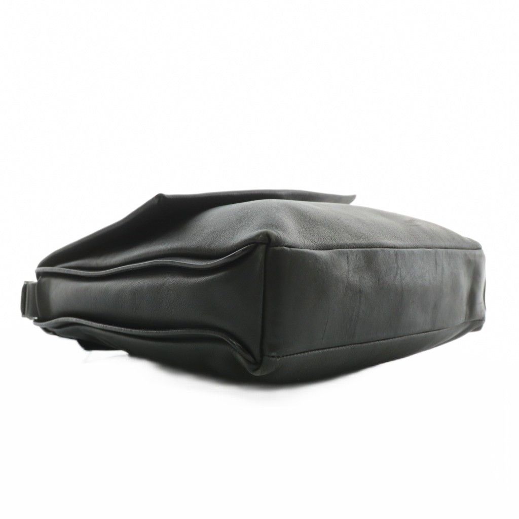 バリー BALLY ショルダーバッグ レザー フラップ マグネット 黒