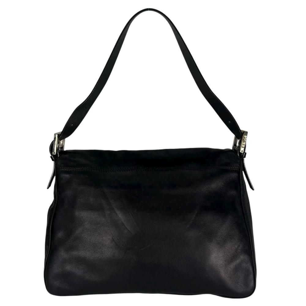 FENDI マンマバケット バゲットバッグ 黒 ナイロン ゴールド金具 フェンディ ハンドバッグ レディース マンマバケット 肩掛け FENDI