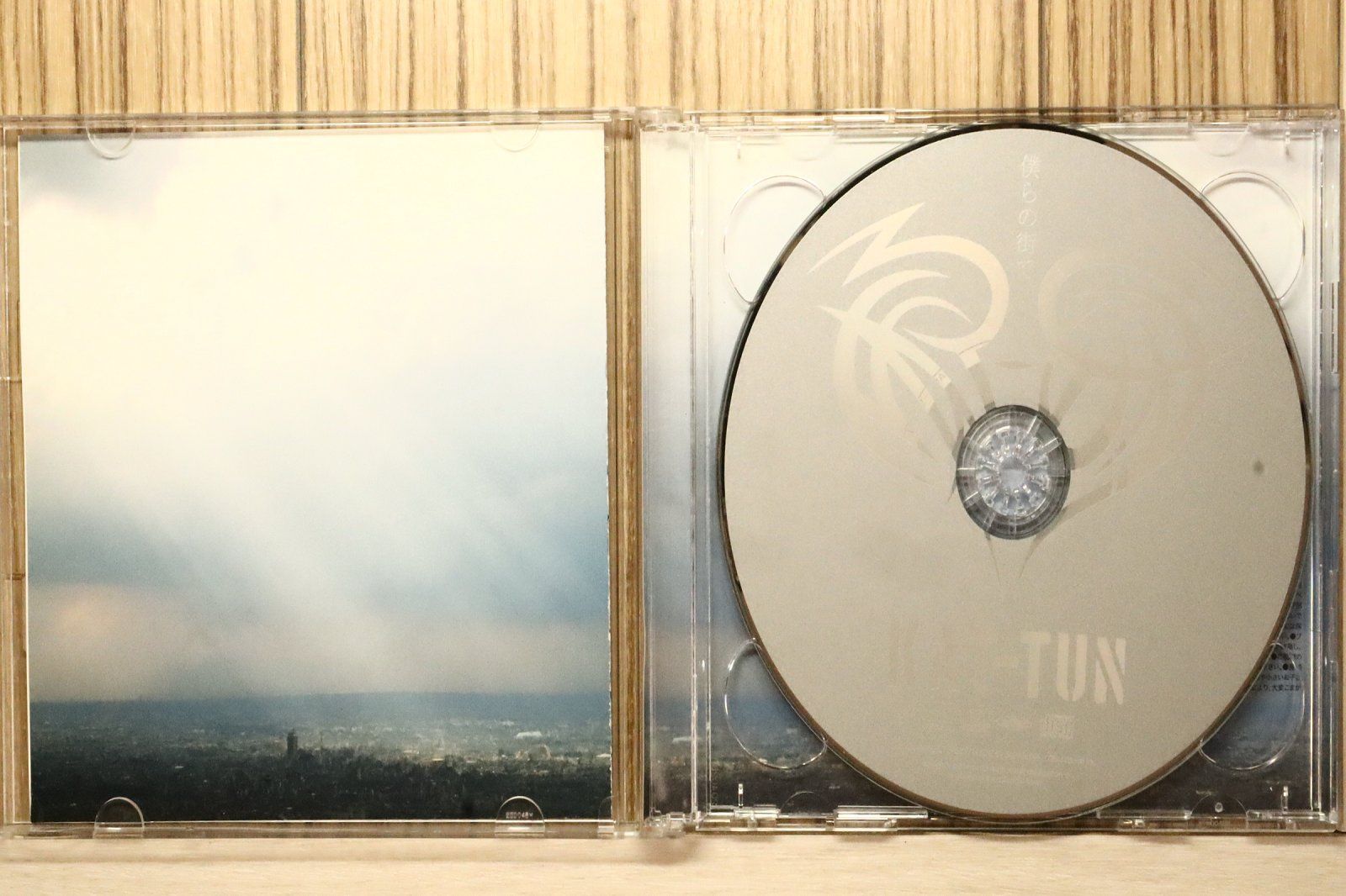 国内盤CD☆カトゥーン/KAT-TUN□ 僕らの街で 【JACA5048/4580117620774