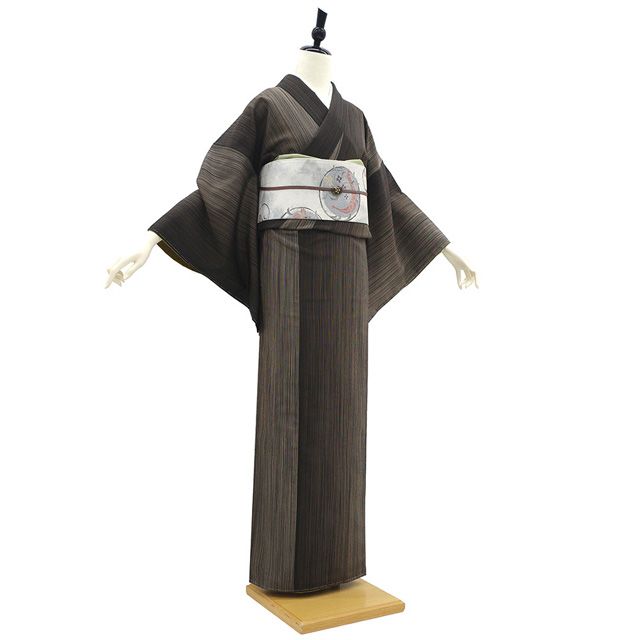 新古品】 本塩沢 着物 未使用 正絹 本場塩沢 塩沢 塩澤 こげ茶色 縞 細