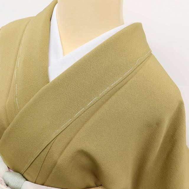 特価！新品 やまと誂製 市松 ワイドサイズ 着物 仕付け糸付 お召 3277 ✾まめ藤✾新品 仕付け糸付き やまと誂製 正絹 着物“実は、奥深い味を