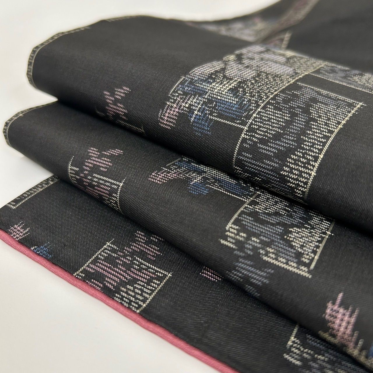 村山大島紬 正絹 黒グレー 花菱撥衿 新品しつけ付き◎新品 159/64.5 村山大島紬 反物 伝統工芸品 正絹 切売 黒地 5M強 ラスト 証紙付き