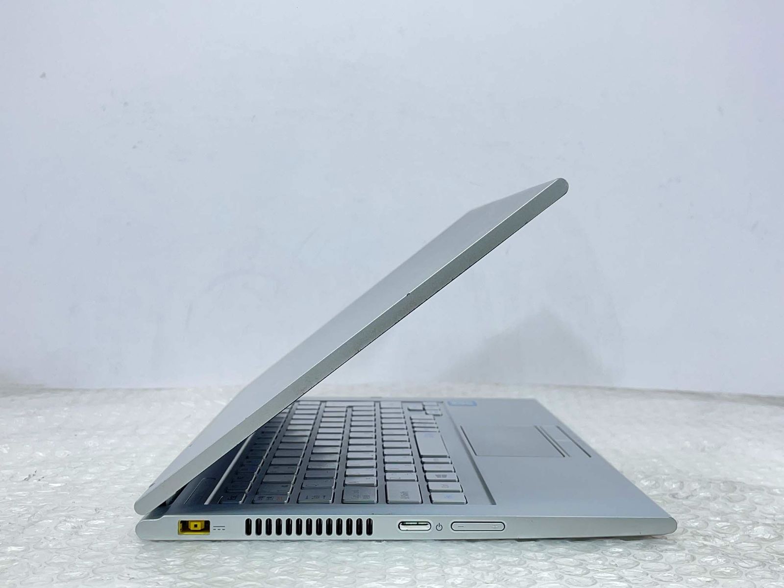 NEC VersaPro VG-U i5-6200U/8GB/256GB SSD/Windows11 Pro/13.3型FHD