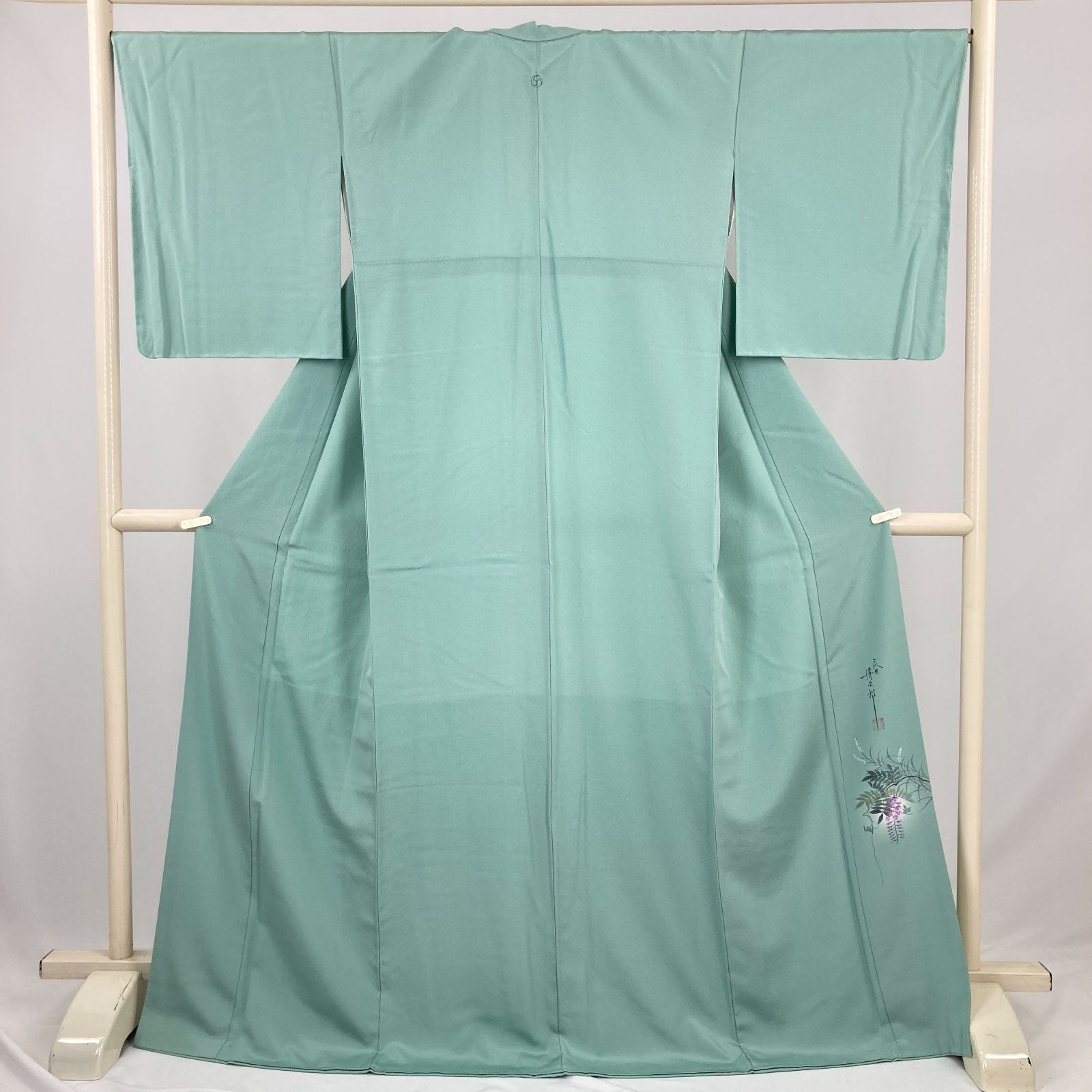 たんす屋 着物 リユース着物 色無地 薄緑 セミフォーマル 縮緬 染め 袷 絹 未洗い 【身丈】166cm【裄丈】68cm MS6502