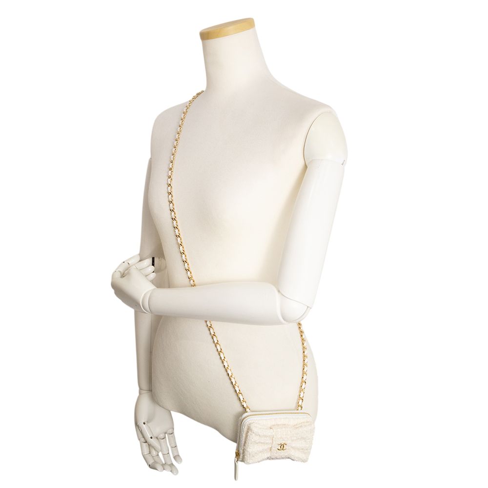 美品✨シャネル リボン ミニチェーンウォレット ケース ツイード ホワイト CHANEL （未使用 展示品）シャネル リボン ミニ ショルダー チェーン