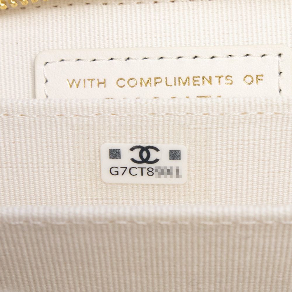 美品✨シャネル リボン ミニチェーンウォレット ケース ツイード ホワイト CHANEL （未使用 展示品）シャネル リボン ミニ ショルダー チェーン