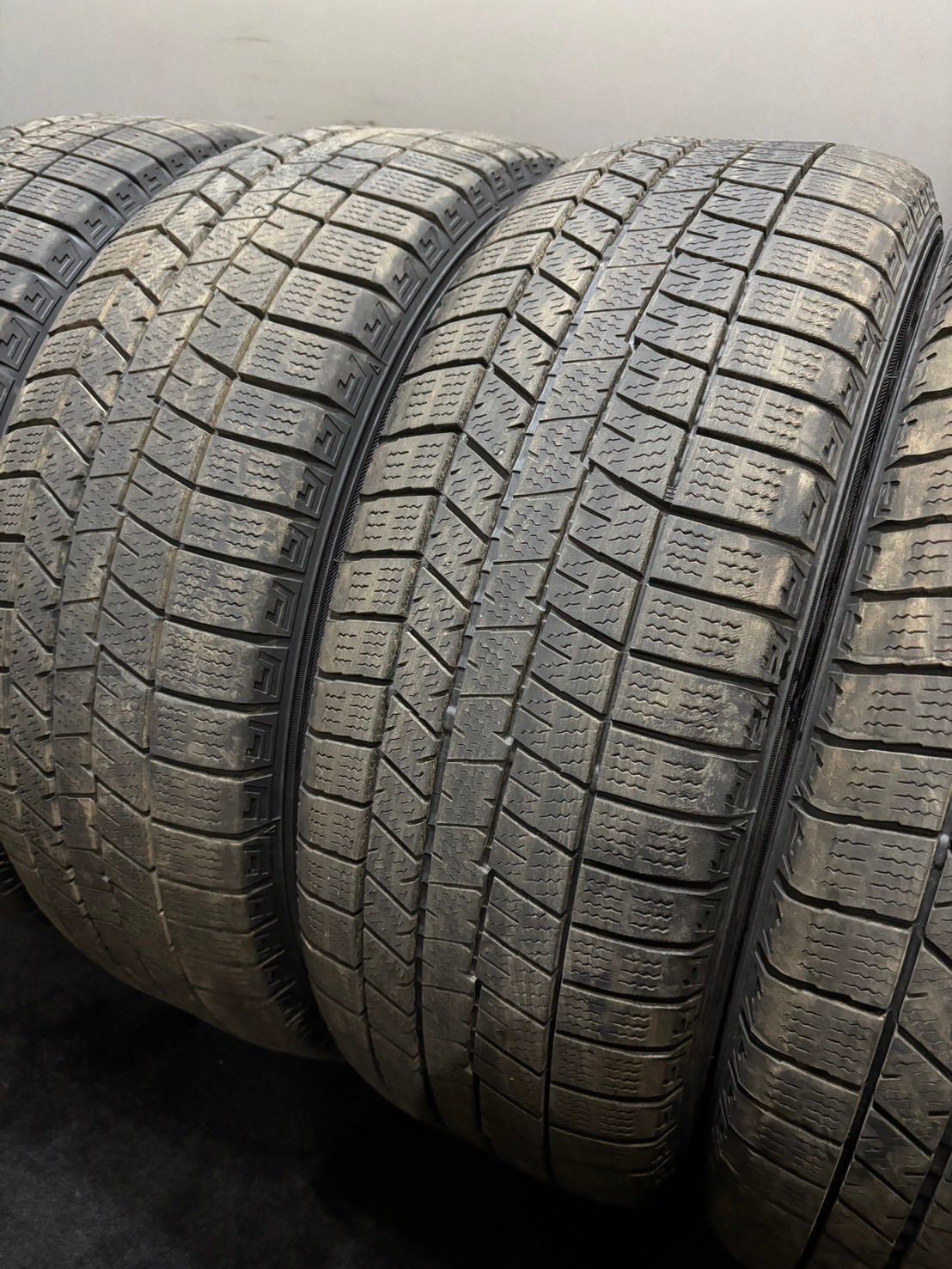 205/60R16 ダンロップ・ウインターマックス 2020年製造 ヴォクシー 楽天市場】205/60r16 ヴォクシー 4本セット スタッドレス（ブランド