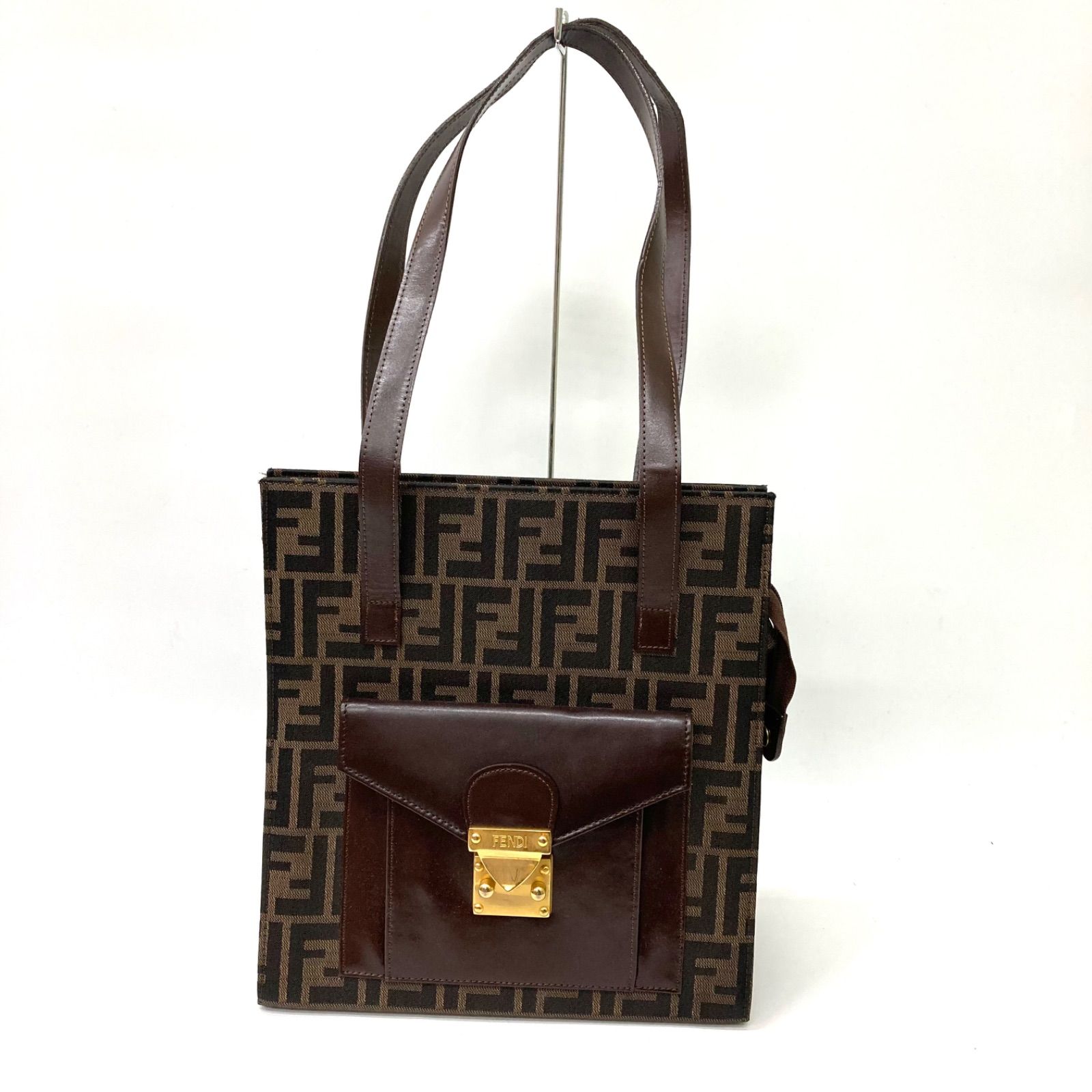 FENDI フェンディ　トートバッグ　ショルダーバッグ　ズッカ柄　ブラウン　茶色 FENDI】フェンディ トートバッグ ショルダーバッグ ズッカ柄 ブラウン