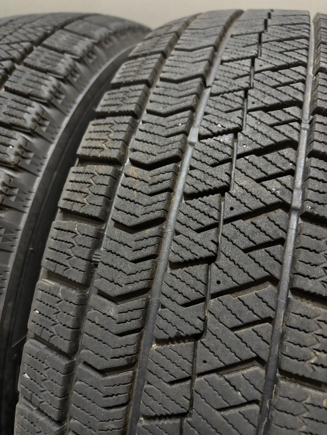 送料込☆ブリヂストンVRX2☆175/65R15☆アクア・ヤリス・フィットなどに ☆175/65R15 BRIDGESTONE/VRX2 21年製 スタッドレス 4本 ブリヂストン