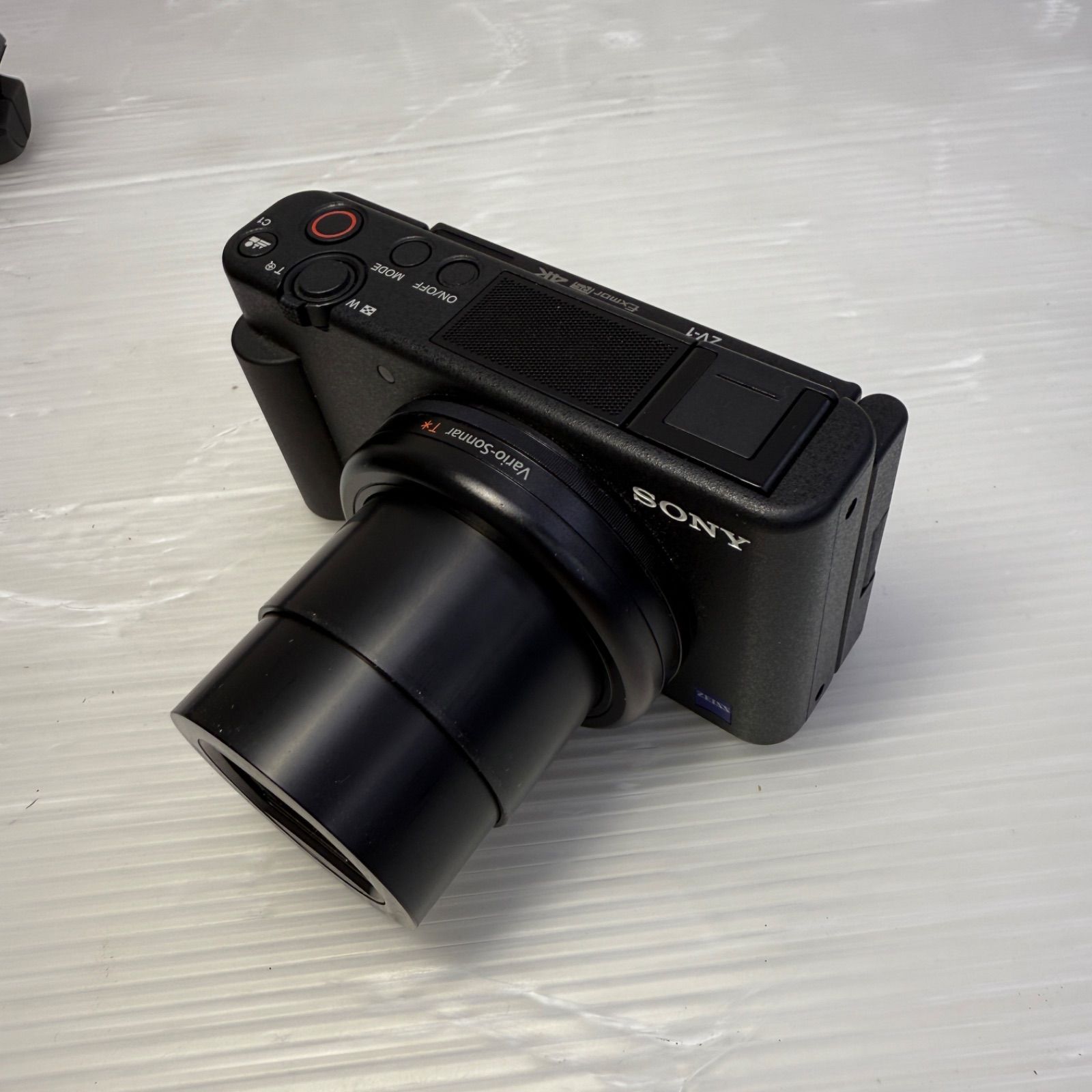 SONY デジカメ Amazon | SONY デジタルカメラ Cybershot HX9V 1620万画素CMOS 光学x16