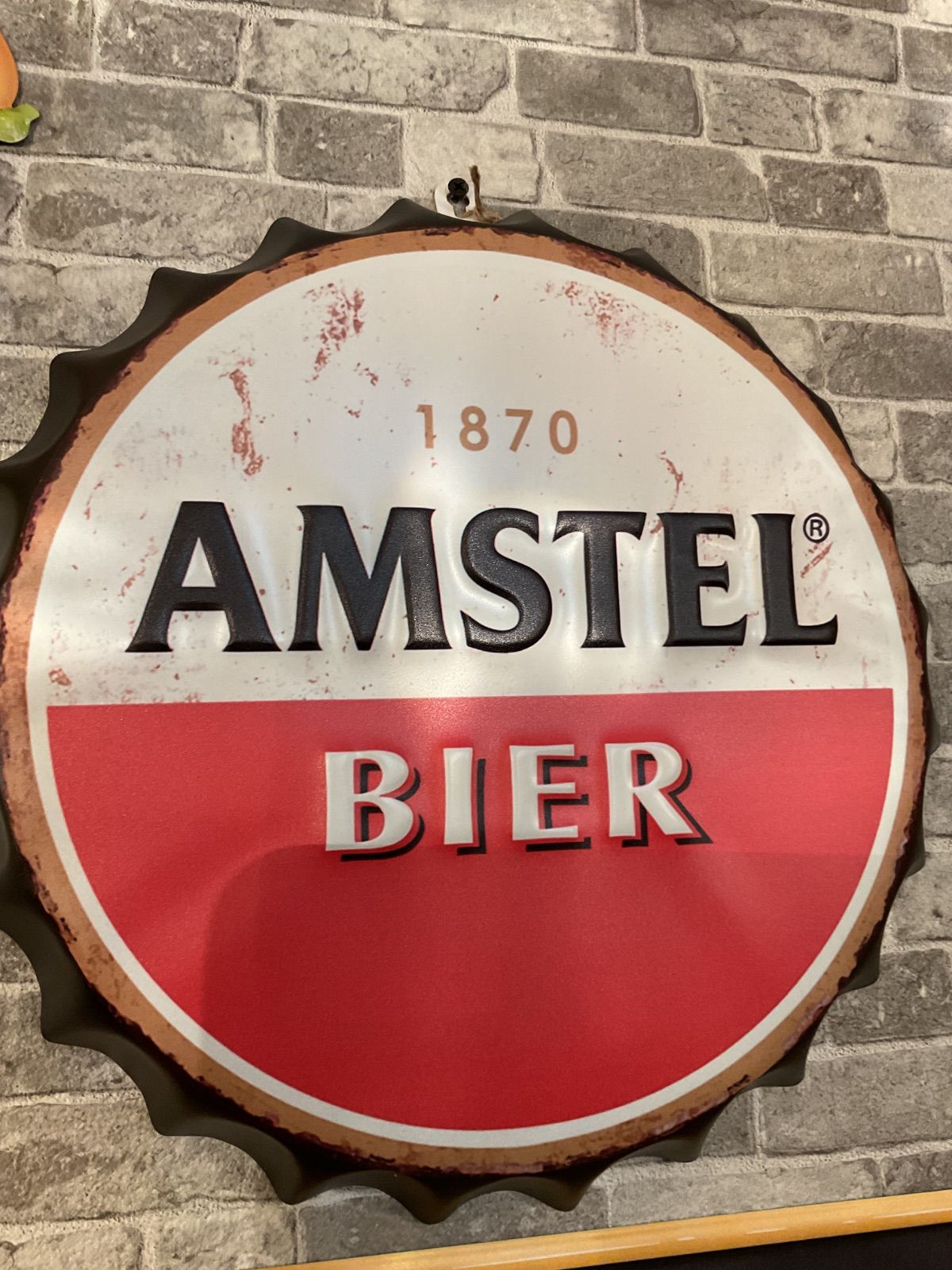 ブリキ看板 アムステルビール ビアーキャップ 立体ボトルキャップ おしゃれ 壁飾り お酒 かっこいい インテリア, image size:1200x1600