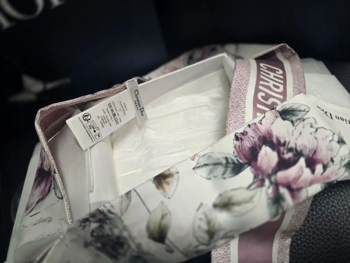 即日発送クリスチャンディオール スカーフ 即日発送ディオール