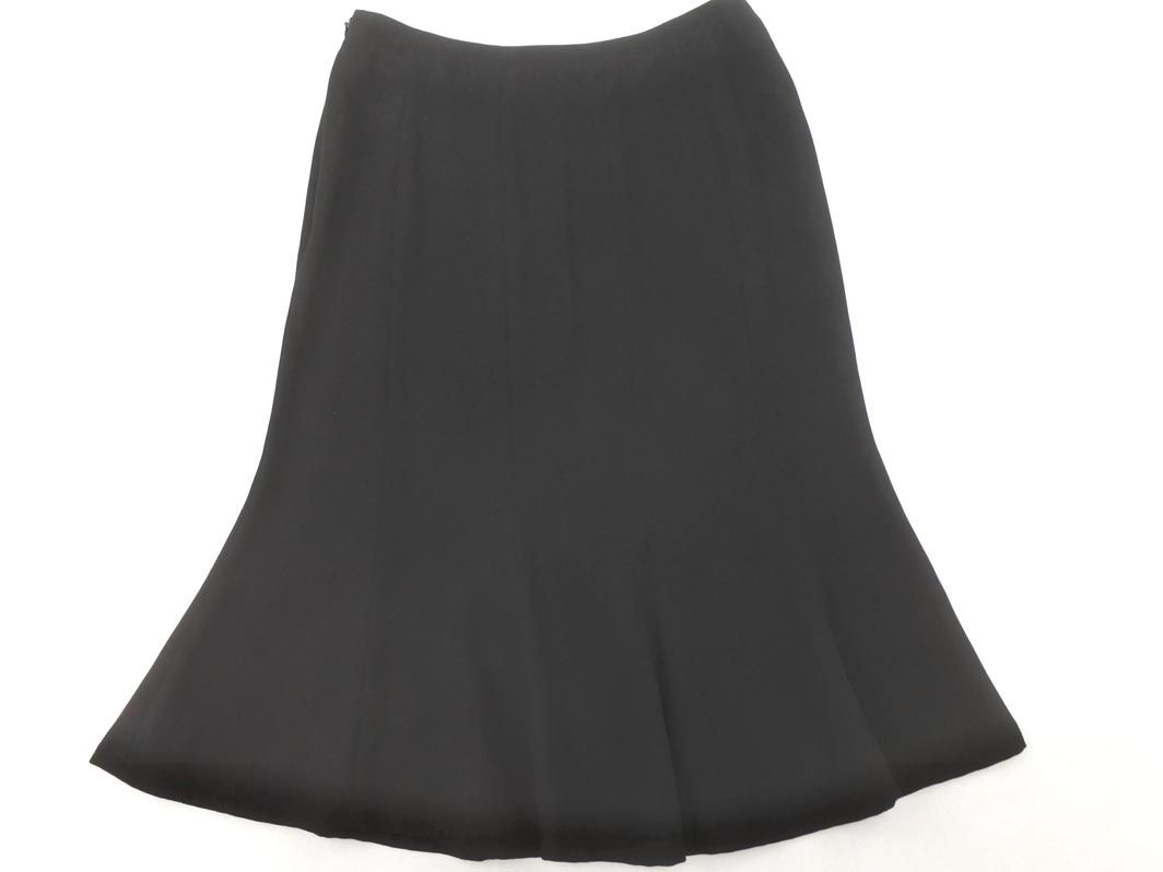 【viviです】yoshie inaba　スカート　黒 viviです】yoshie inaba スカート 黒 楽天市場】ヨシエイナバ スカート