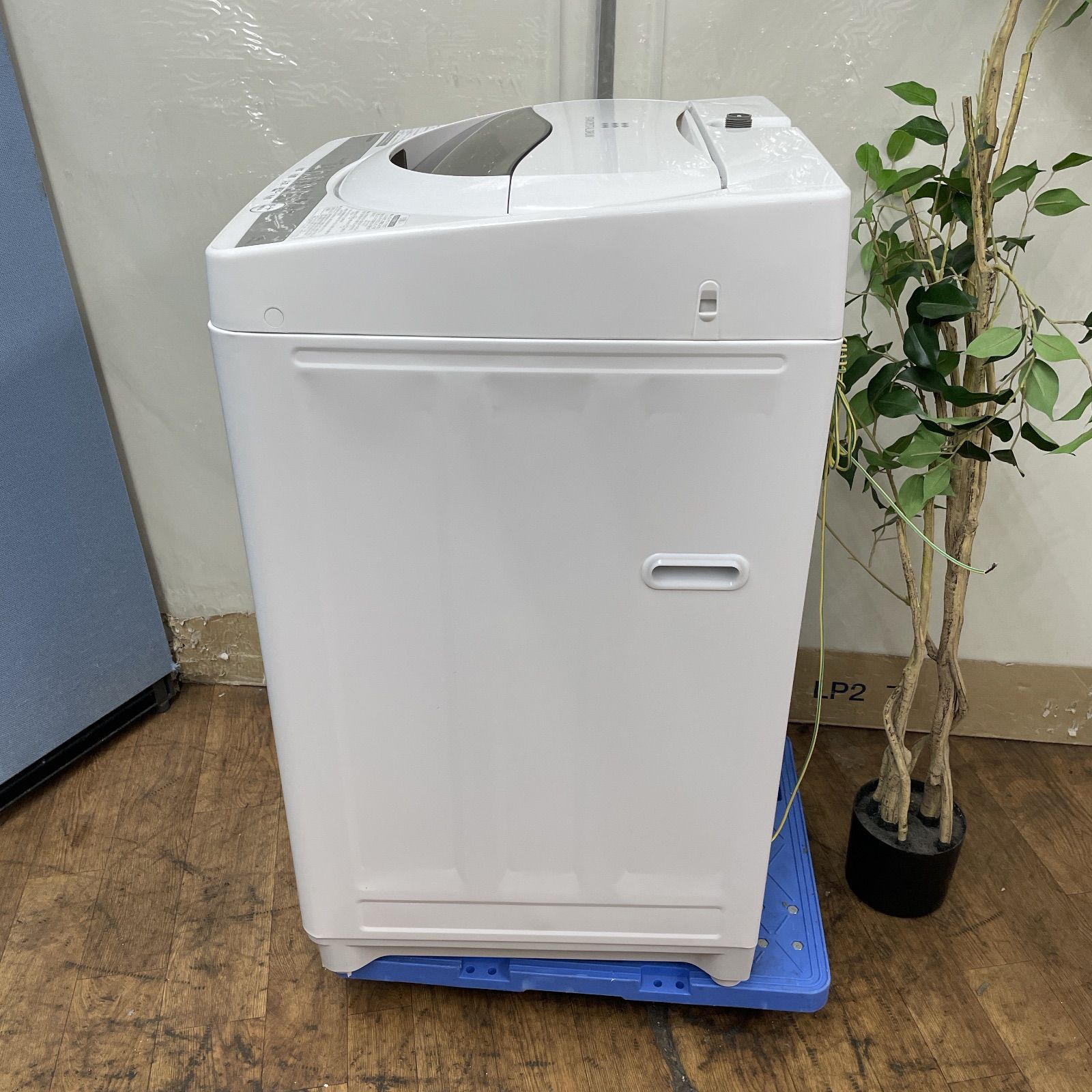 R078 ☀️ 名古屋市近郊配送設置無料！ TOSHIBA 洗濯機 （5.0㎏）21年