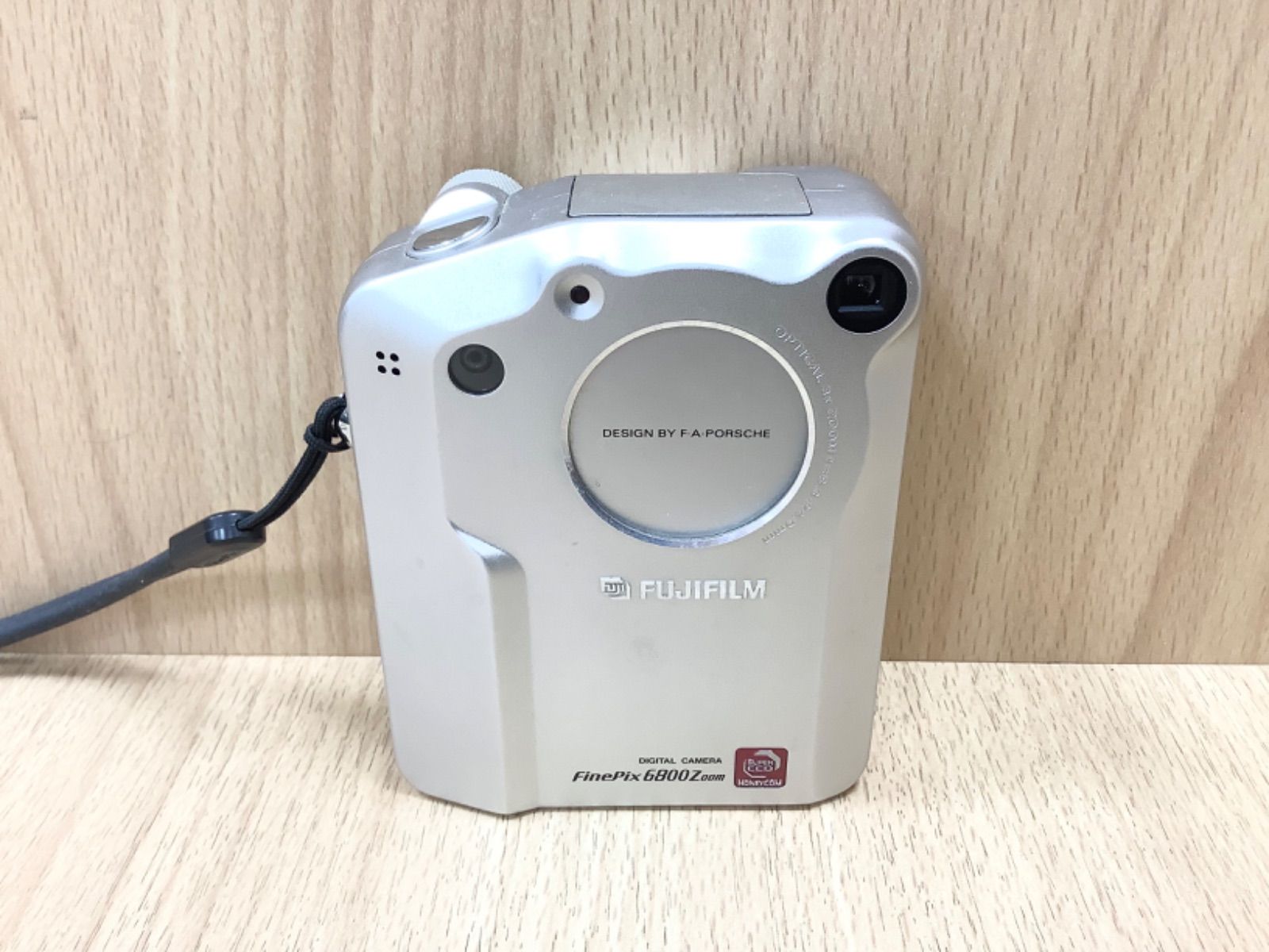 D1764FUJIFILM FinePix6800Z ファインピックス デジタルカメラ