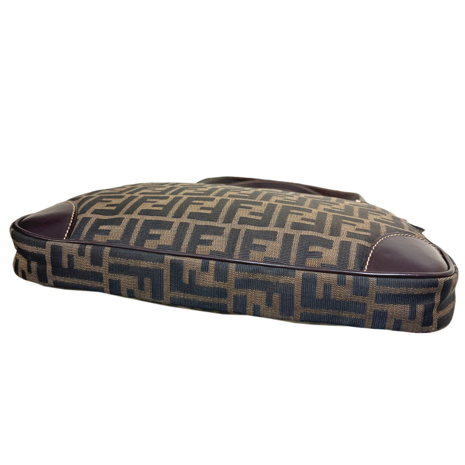 【美品】フェンディ ズッカ ショルダーバッグ FF レザー キャンバス 肩掛け FENDI フェンディ バッグ セミショルダー 肩掛け ズッカ ヴィンテージ