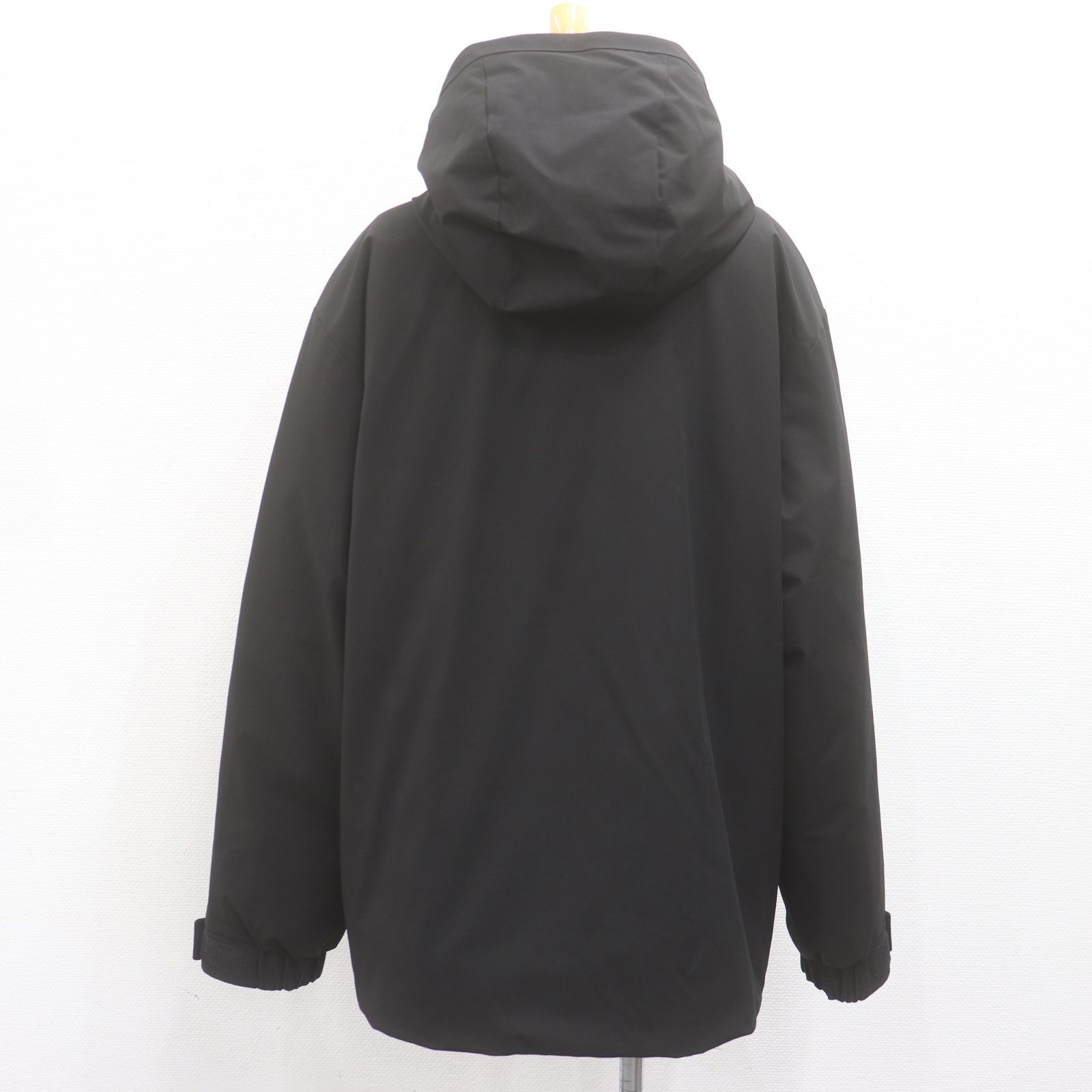 ITLOB1X2HRXC 国内正規品 MONCLER モンクレール RIZ リズ ショート 