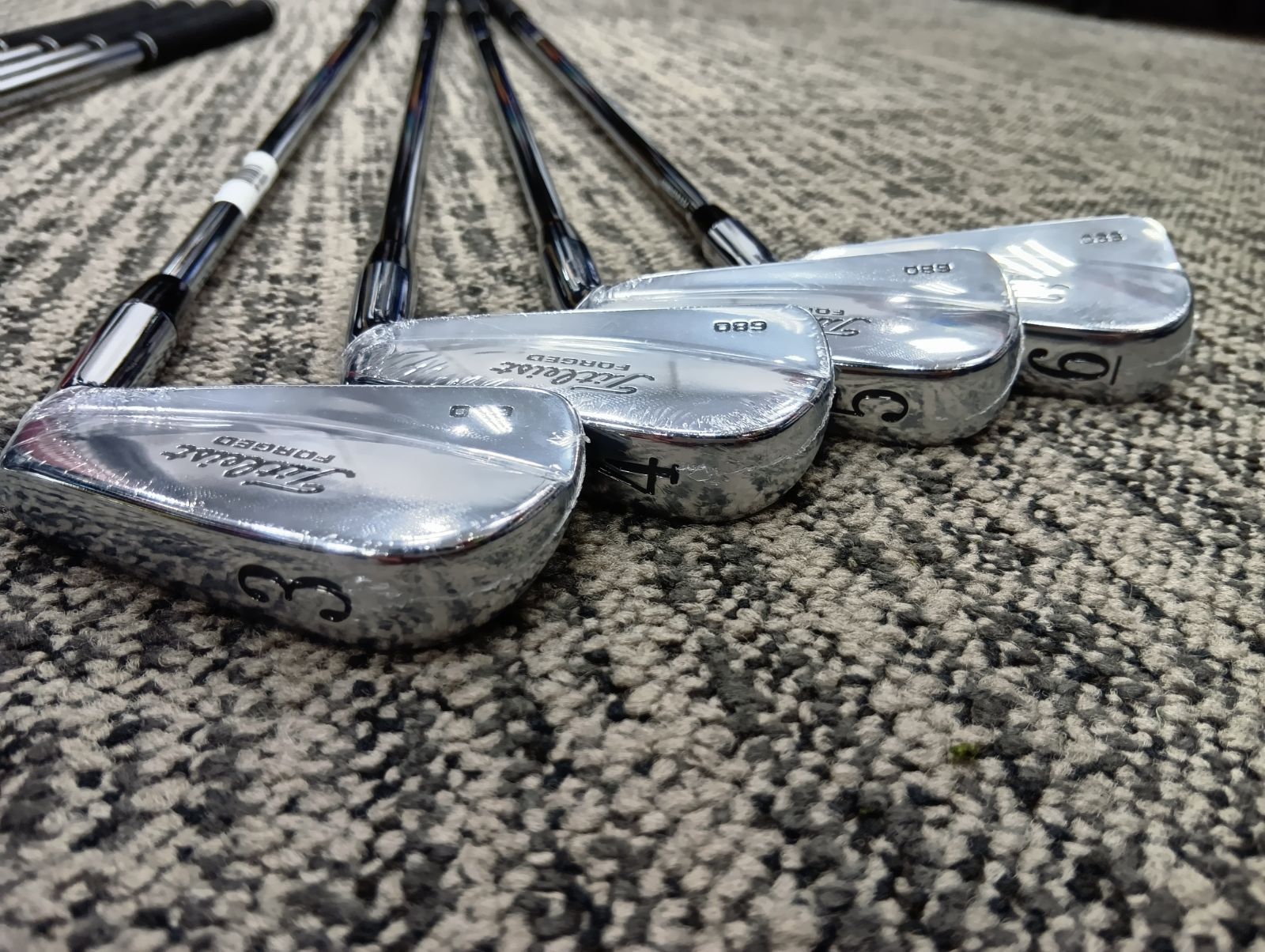 Iset タイトリスト Forged 680 アイアン 8本セット(3-9,P) メンズ 右用